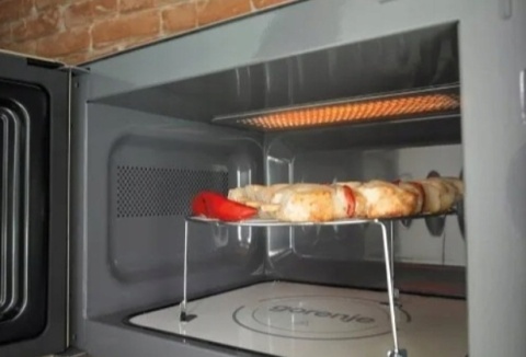 Zestaw RETRO czarny Gorenje Piekarnik + płyta gazowa + okap + mikrofala